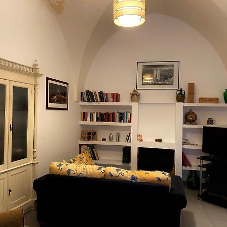 Casa Vacanze...Dei Teutonici メザーニェ エクステリア 写真