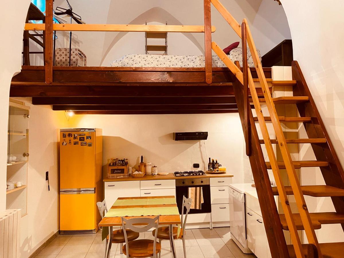 Casa Vacanze...Dei Teutonici メザーニェ エクステリア 写真
